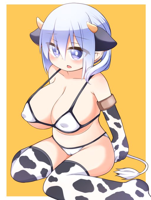 ハロウィンなシズク。
牛のおばけとかそんな感じで。
2枚目は小さくなった差分。 