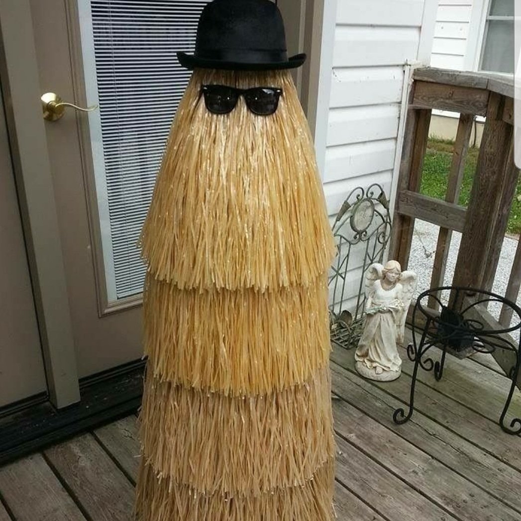 Hair got a bit out of control and feel the need to cover up this halloween then don't fear come in to tredgett barbers so you dont have to freak out each time you look in the mirror. you don't need to scare people all year. 🎃 #barbers #Halloween #hair  #enterpriseshoppingcentre