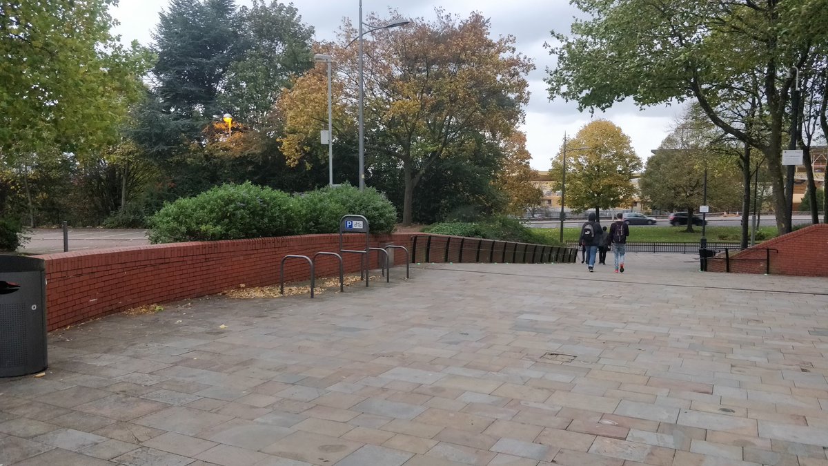 pedalsingh's tweet photo. Three days to go
Every penny for @DementiaUK 
Bucket collectors by the university before the Subway
If you put 2 quid in a bucket. You get a Samosa or a limited edition Billionaires Shortbread. 
Put a fiver in. Get three items 👌🏼

Dementia Patients need your help. 
💕💕💕💕💕💕 https://t.co/qylUsMSvMj