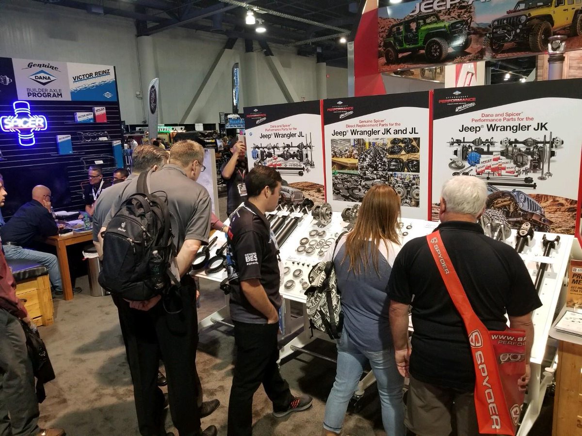 spicerparts's tweet photo. Dana Aftermarket upgrades for the Jeep Wrangler JL on display at #SEMA2018. Booth 35117. Read about it here:
https://t.co/F1fzzlLjNg.
#SpicerParts #AdvanTEK #Jeep #JeepWranglerJL https://t.co/y4xbjE9T8i