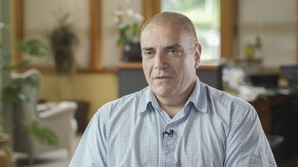 oregonmetro's tweet image. Two families, two legacy businesses, each affected by plans to bring light rail to the @SWCorridor. Watch a video that tells their stories: oregonmetro.gov/news/southwest…