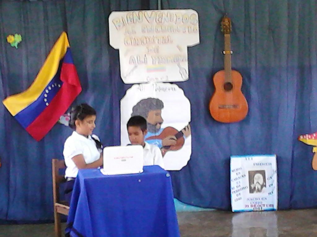 Ygraterol1's tweet photo. Natalicio de Ali Primera con Producciones de Educación y Tecnología "Micro Radiales " https://t.co/wNzfwn5Xwi