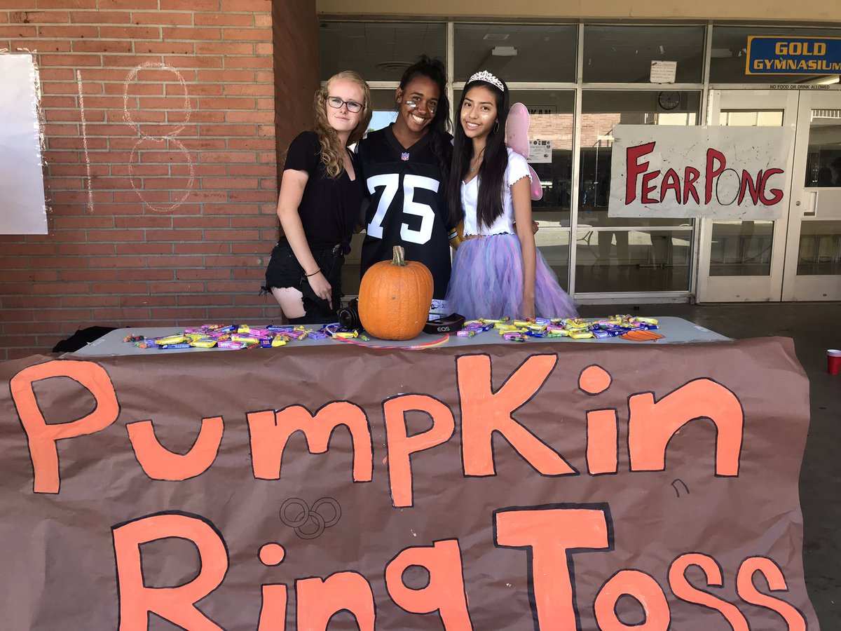 RamsFocus's tweet photo. halloween carnival was a success!! 🎃👻 https://t.co/dLQxmy6R17