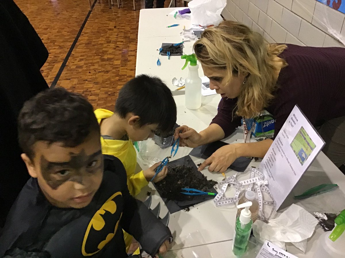 MarvinCamras's tweet image. What a "Boo-tiful" #SpookySTEM nite @MarvinCamras @ChiPubSchools! Our Haunted Hand Melt, Pumpkin STEM Tower and the "Whoo-se Skeleton is This?" activities were a hit! Over 530 attending! Thanks to all volunteers! Special shout out to @SCIPLUS for their science demos  #cpsSTEM
