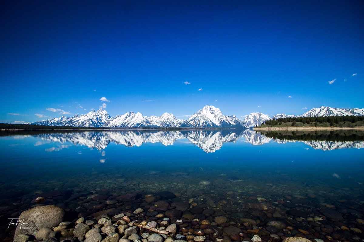 smtownplussize's tweet photo. Beautiful view of the Tetons on a rare sunny day.
#smalltownplussize #grandtetonnationalpark #wyoming #wyominglife #plussizetravel #roadtrips #explorenp #mountainroads #nps #daytrip #familytravel #ilovetravel #roadtripusa #tetons #grandtetons #rockies #rockymountains https://t.co/oLxQcRvXUX