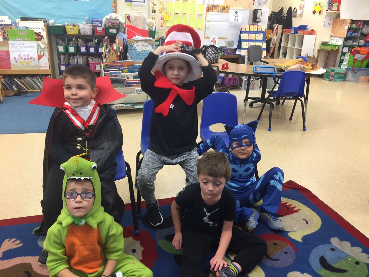 Happy Halloween!! Lots of fun today!! @MeadowDrMineola #Mineolaproud