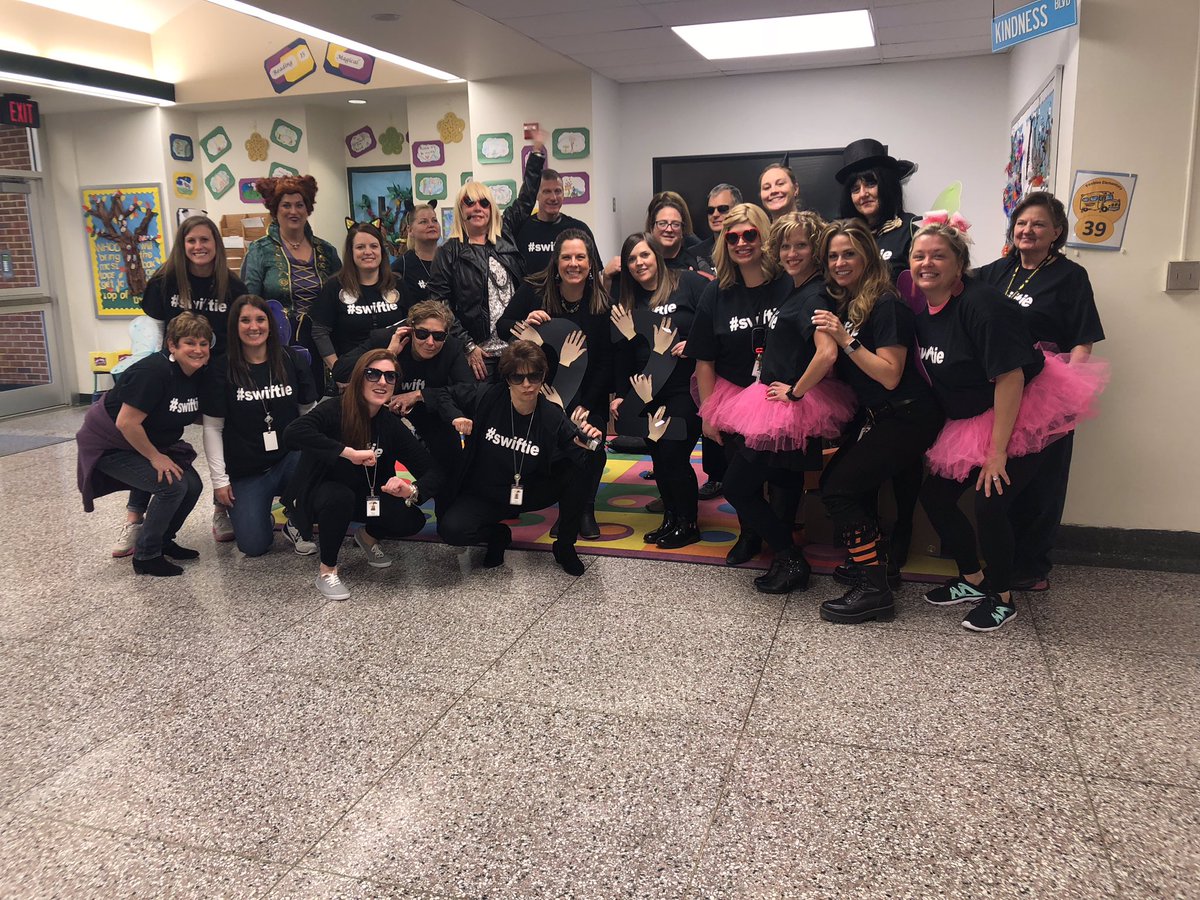 PeeblesElem's tweet photo. Hey Taylor ... Peebles elementary principal and staff sported you and your Swifties for our Halloween theme. #tweetusback @taylorswift13 https://t.co/XJ96JAVZRc