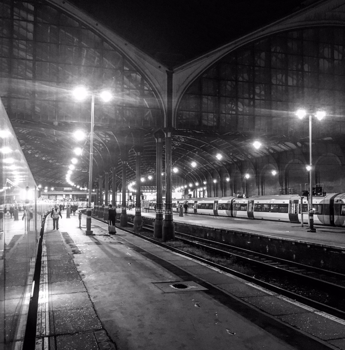There’s a few spooky places in Brighton and I always feel the station has a tinge of eeriness at night. 🎃👻 
#Brighton #BrightonStreets #Brightonian #BrightonAndHove #BrightonGram #Halloween #BrightonStation #ThisIsBrighton #BrightonRocks #EastSussex #Sussex #BrightonEveryDay