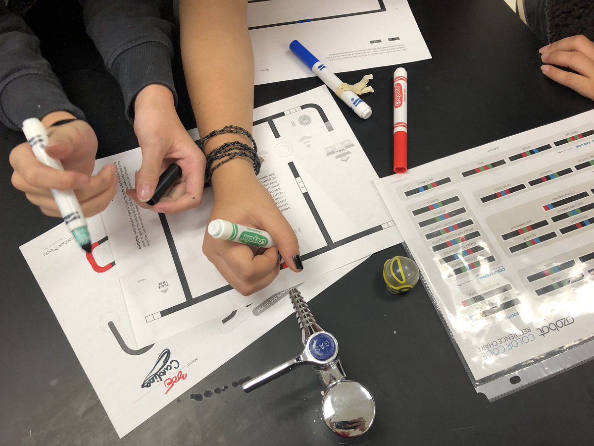 mmemcgregor's tweet photo. Learning how to use Ozobots in prep to code them to represent the planets in our solar system. We’re making an Ozobot solar system! #ozobot #space #tllp #Coding #moretocome @OttawaLouise @mmebarton @DianneDreef @PatriciamClark @LisakDubravka https://t.co/3Kr0KtADTq