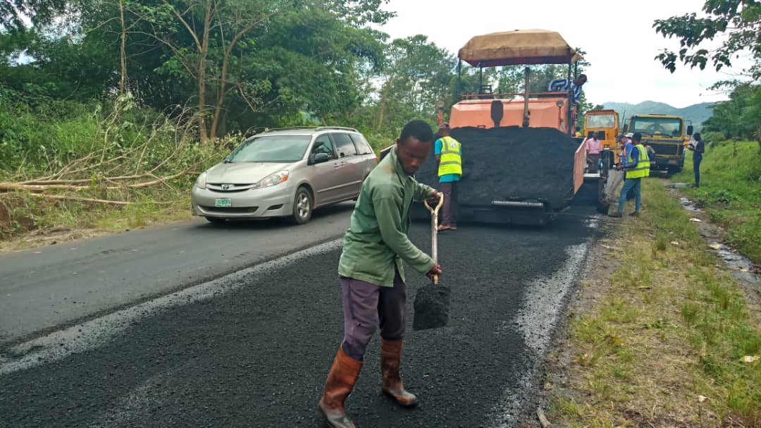 trafficbutter's tweet photo. VIA @@FMWHNIG: #FGAtWork: Ongoing Rehabilitation of Efon - Alaaye - Erinwo - Iwaraja Road in Ekiti/Osun states.#PMBAtWork https://t.co/ggxxQnAb1H