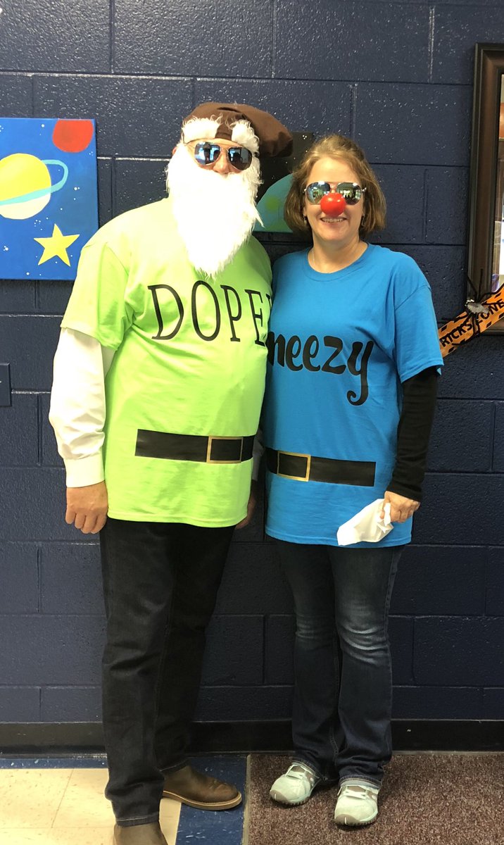 jdudney5's tweet photo. Scobee Strong in Book Character Day! #ThisIsNorthisde @NISDScobee #scobeestrong @nisdelemelar #HiHoHiHo @ScobeePta https://t.co/OGHoCIc6Jw