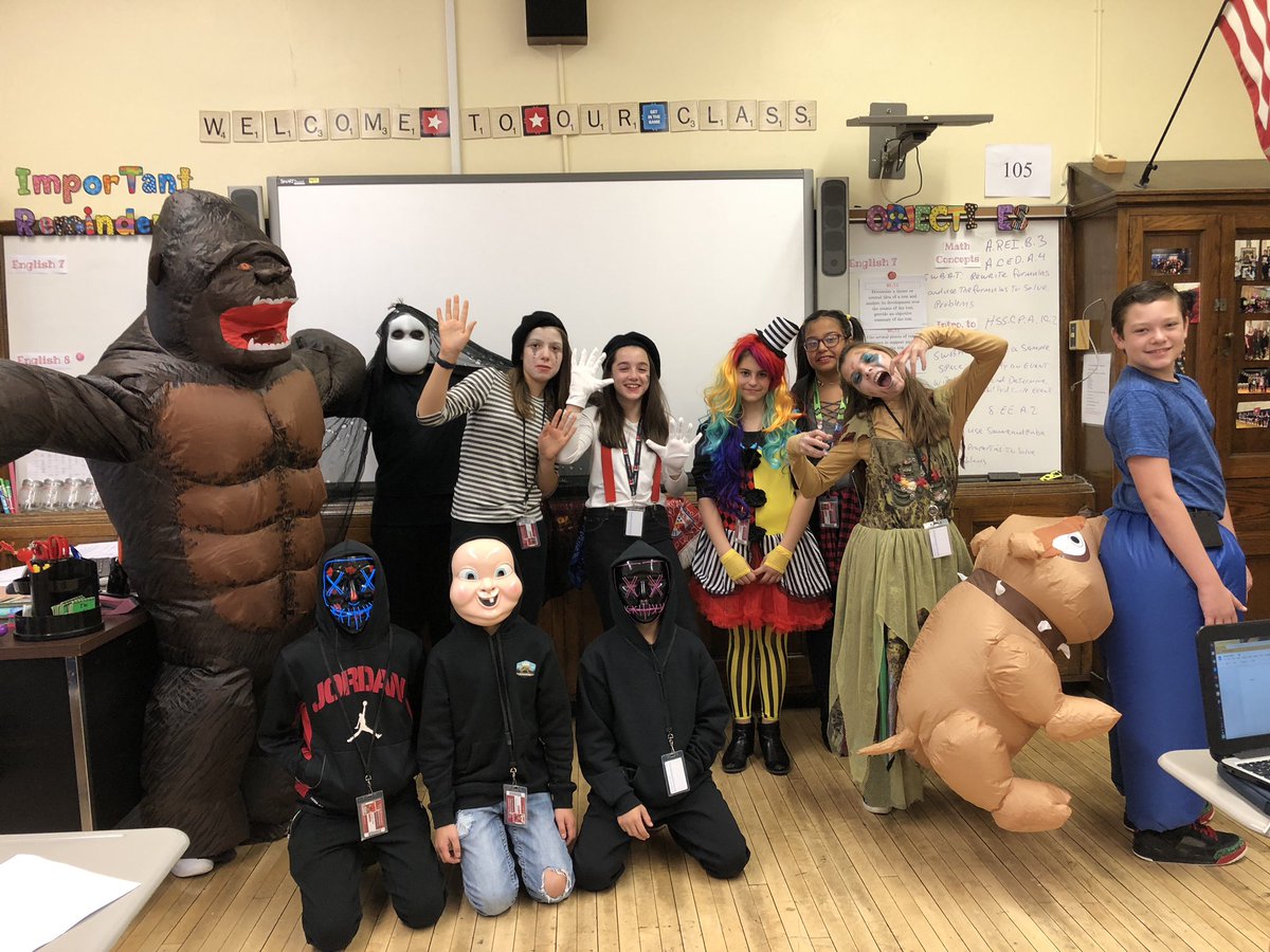 MTMattiace's tweet image. Happy 🎃 Halloween, from 7th grade Honors! Spook-tacular costumes! #7thGradeRocks @WeehawkenTSD @FAmato53 @theresa_milos @RobFerullo4