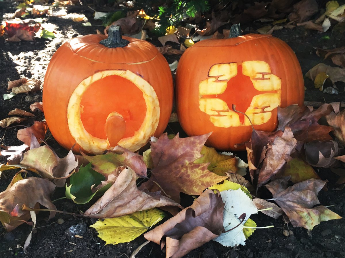 #HappyHalloween! We've got our pumpkins out 😁 Don't forget you can use the insides of your pumpkin to make soup, curries or pies <a href="/VeoliaUK/">Veolia | UK</a> #TrickOrTreat #Halloween2018