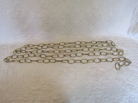 rarefinds4u's tweet photo. Vintage Decorative Light Chain 125 inches long Brass color #lighting #HangingLightChain #chain #RetroChain #VintageChain #rarefinds4u #vintage #DecorativeChain #LightChain #RetroLightChain
$28.95
β€ https://t.co/opfr6xvWCR https://t.co/qWLDSJsz9X
