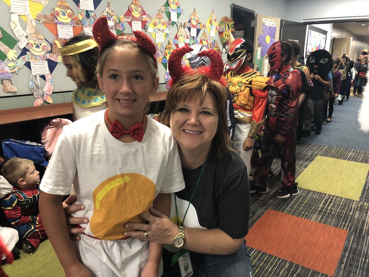 KrollMary's tweet image. #deviledegg #holyguacamole #socialbutterfly #STEAM #CSI @KrauseElem #BrenhamUnited