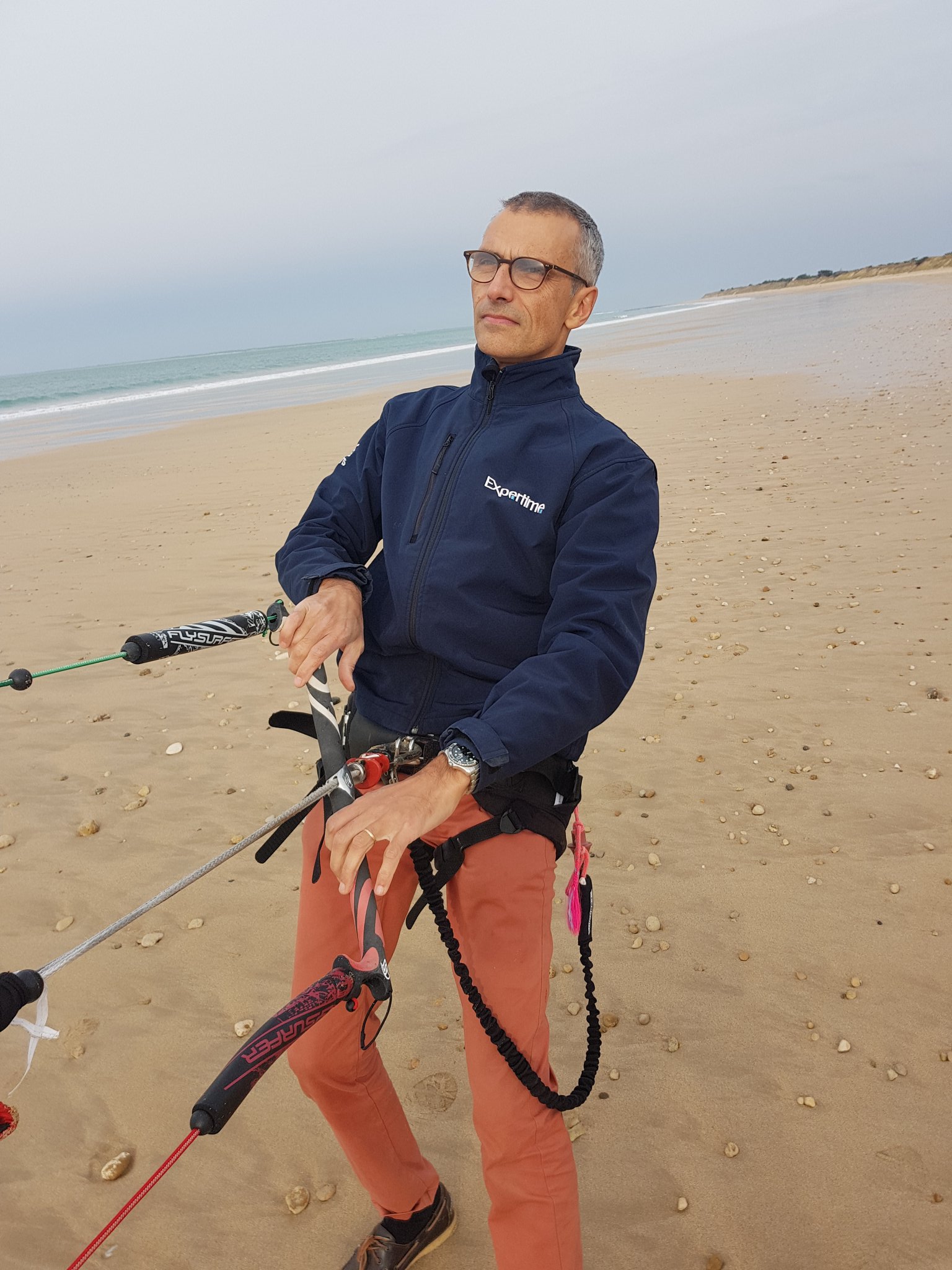 Blanchier Victor on X: @isepvoile1 veste de ponton #Expertime spoted lors  d une session mountainboard @Team_ExpertimeC @ExpertimeRH  t.covcnntve6sQ  X