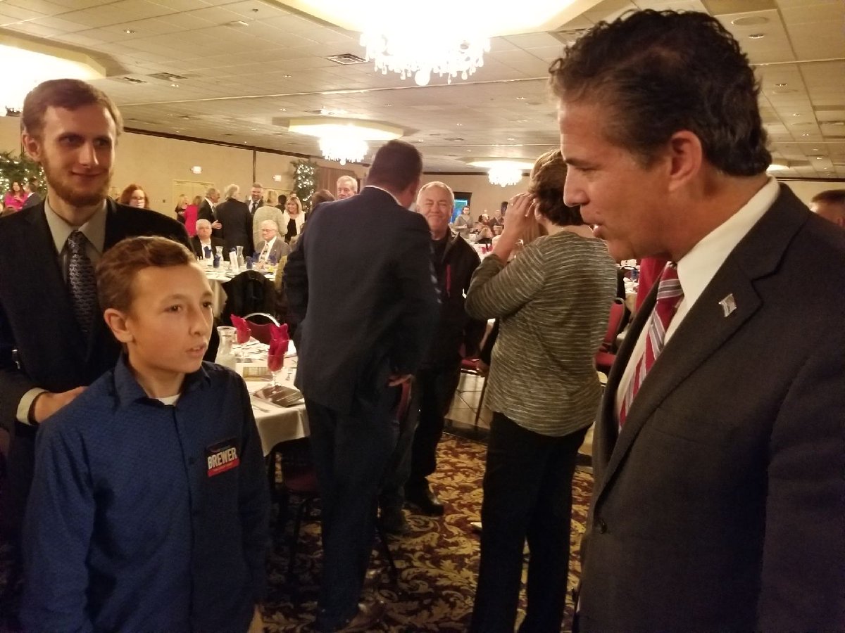 ElectMikeBishop's tweet photo. Great crowd at last night's Livingston County Reagan Day Dinner! Thank you to @LivingstonGOP for hosting such an exciting evening. https://t.co/96bf7PJr7b