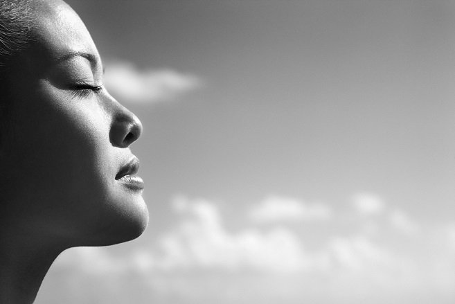 drhenrysmall's tweet photo. Life can be hectic and you may feel that you just don’t have time to relax.  Deep breathing can be done anywhere at any time. Just remember this technique, breath in through your https://t.co/Yn49pBeVFL