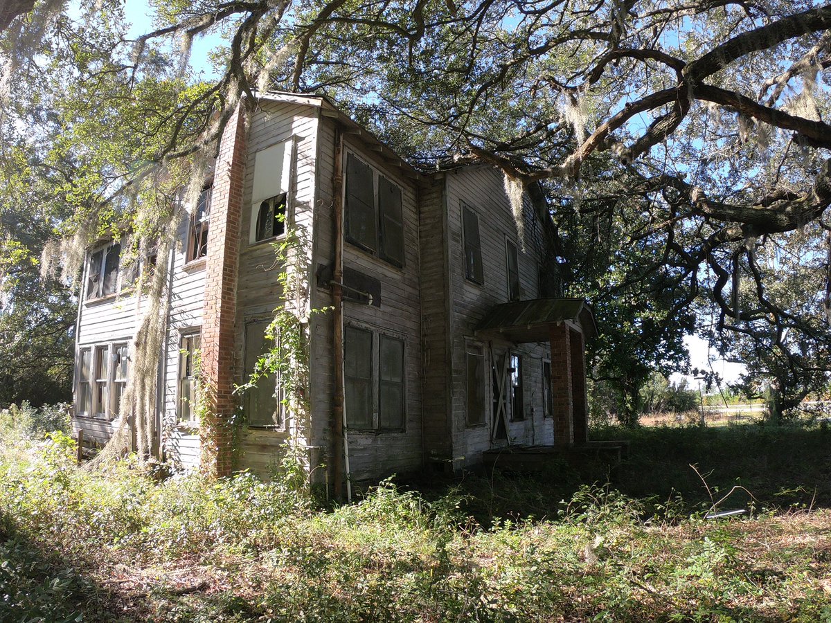 ParanormalLKWD's tweet photo. #AbandonedPlaces #Plantation in #southcarolina https://t.co/CV5A0SvAX8