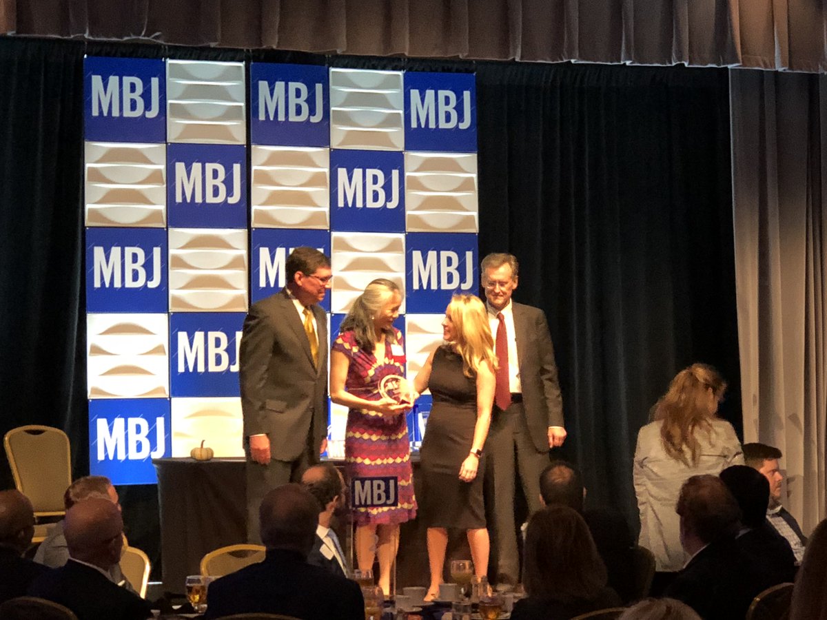 BRIDGESUSA's tweet image. CONGRATS to the incredible Anne Dixon, our VP of Finance (and a #BridgeBuilders alum, to boot!) on winning the @MBJMemphis #CFOoftheYear Award! THANK YOU for all your hard work and dedication, Anne, and congratulations! We love you, and an OOH-WAH-WAH! ❤️💜💙💚💛🧡