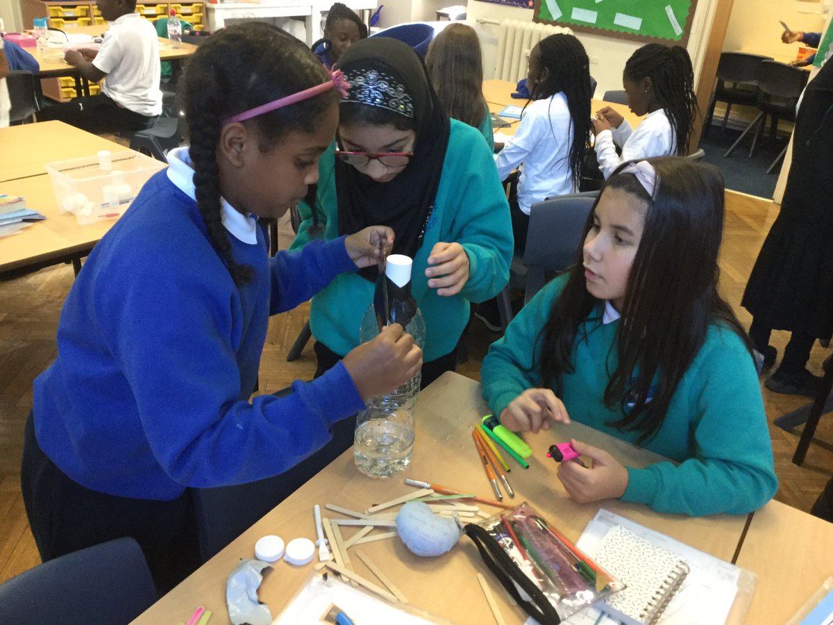 LarkHallPrimary's tweet photo. #lhbattersea making bottle rockets ahead of their STEAM week launch tomorrow #lhstu #lhua #lhblp #lhsteam https://t.co/RP2KnK9PNO