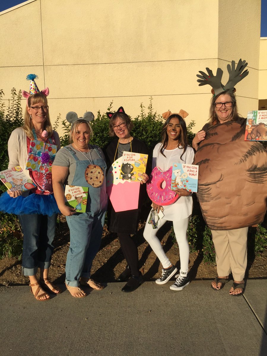 Character Day at LOE!!! Kinder team rocks the "If You Give a....Book" Series. #loefalcons <a href="/LiveElementary/">Live Oak Elementary</a> @pdrew28 <a href="/ErinGates99/">Erin Gates</a> <a href="/CarylCrowell/">Caryl Crowell</a>