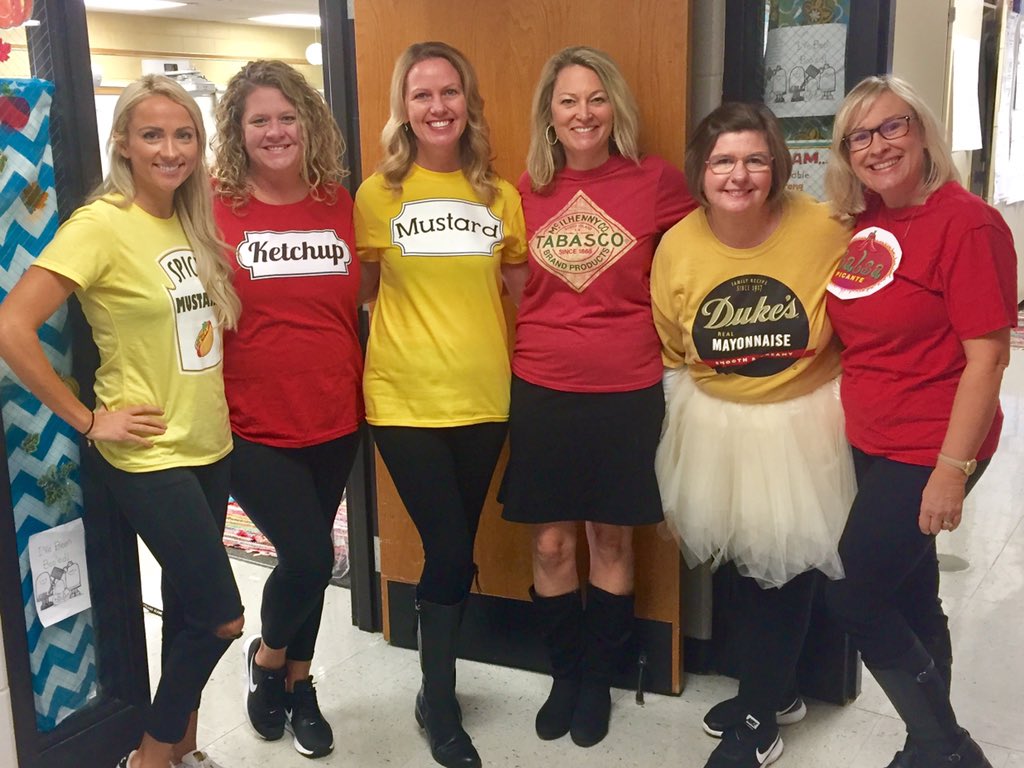 fulmerGIS's tweet photo. 2018 Woodland Costume Parade...The Instructional Support Team adds flavor to learning! @sandlapper67 @MrsDunlopREADS @Bscearceteach @wolvestweet #WEareLakota https://t.co/Jjjm6n8bhy