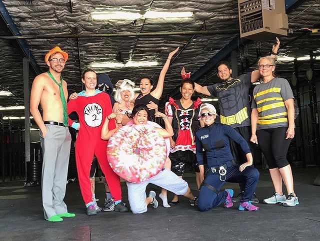 SandiaCrossFit's tweet photo. Happy Halloween!
#midweekmood #humpday #werk
.
.
.
.
.
.
.
.
.
.
.
#crossfit #fitfam #workout #fitness #fit #abqfit #abqfitness #albuquerque #sawmilldistrictabq #downtownabq #humpdayvibes #mood #trueabq #nmtrue #workout https://t.co/rWpTXZB0f7 https://t.co/uC0IpSdZyd