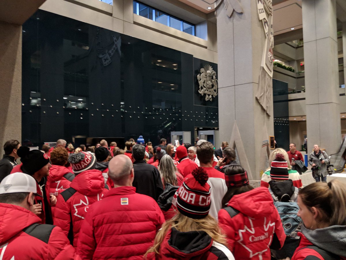 MrCalgaryCanada's tweet photo. The crowd is growing at Calgary City Hall!  Let's vote:
@yescalgary2026 https://t.co/vhIDgLBFf2