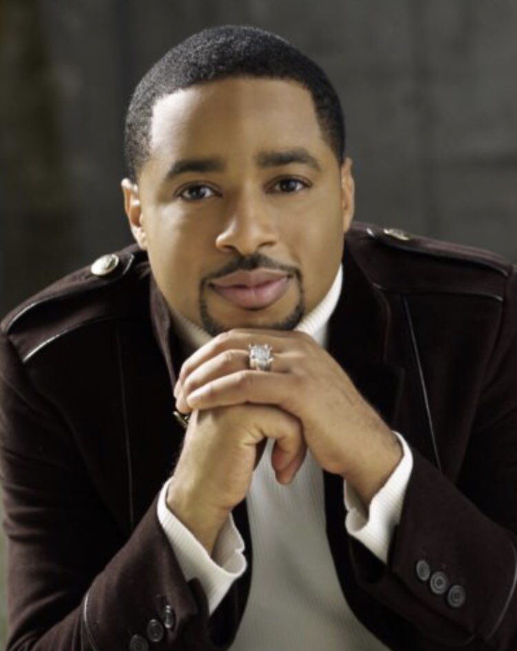 It s time to celebrate HAPPY BIRTHDAY Smokie Norful    