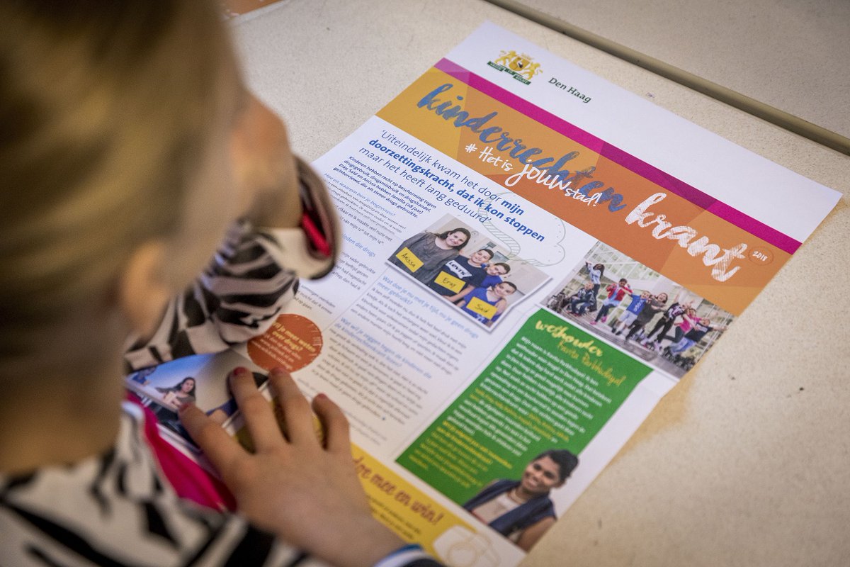 Newsroom070's tweet photo. 🗞@KParbhudayal: Ik ben ontzettend trots op deze Kinderrechtenkrant en de kinderen die hieraan hebben meegewerkt. Kinderen moeten altijd de zorg krijgen die ze nodig hebben en zich vrij en veilig voelen ➡https://t.co/Fjsivhk09t https://t.co/DmPMKUlWA7