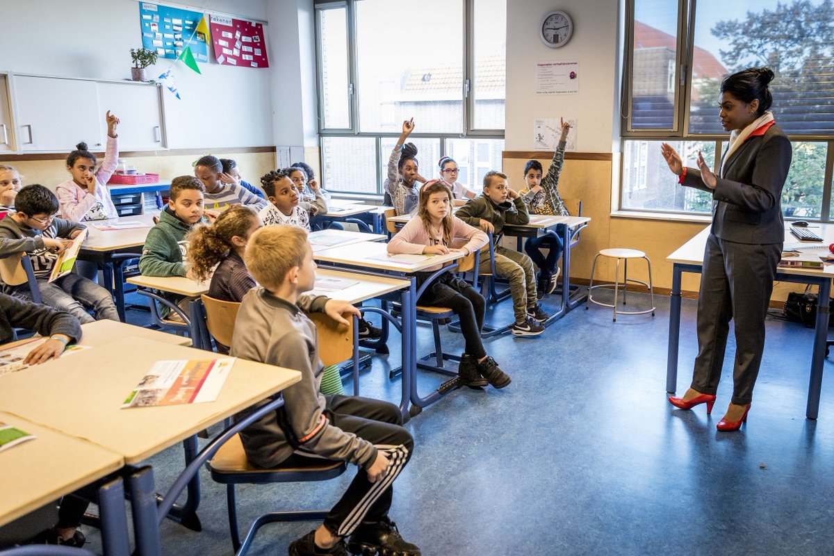 Newsroom070's tweet photo. 🗞@KParbhudayal: Ik ben ontzettend trots op deze Kinderrechtenkrant en de kinderen die hieraan hebben meegewerkt. Kinderen moeten altijd de zorg krijgen die ze nodig hebben en zich vrij en veilig voelen ➡https://t.co/Fjsivhk09t https://t.co/DmPMKUlWA7