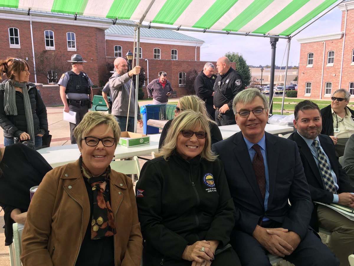 Attending the RAPIDS Initiative at Ohio University-Southern with Chancellor John Carey and Katy Farber.
Observing students and First Responders perform Hazmat related activities.
#APEG