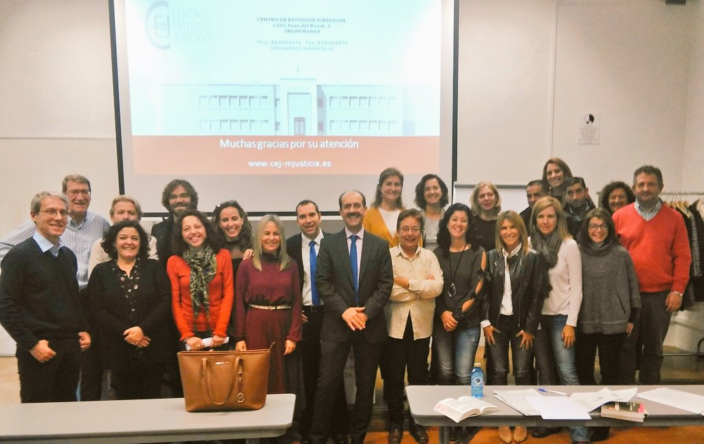 Ha sido un placer estar con vosotros en este taller sobre ejecución civil. 
En mi nombre y en el de los demás profesores os queremos dar las gracias por vuestra activa participación y debate. #LAJs