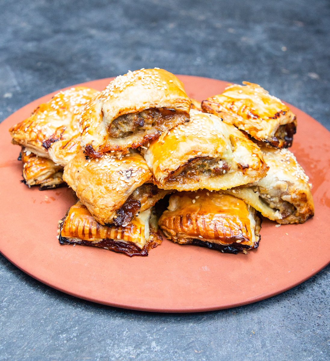 Mob Kitchen Pa Twitter Mob Munchies Returns With Our Homemade Cheddar And Caramelised Onion Chutney Sausage Rolls The Perfect Food For A Halloween Party Full Recipe Https T Co Cnf6wh6y2w Made With Wykefarms