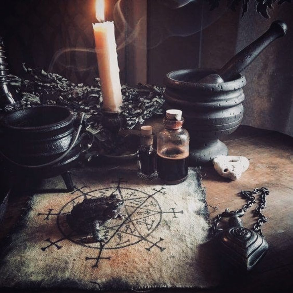 alataraxton's tweet image. ❛ 𝔰𝔢𝔯𝔭𝔢𝔫𝔰 𝔪𝔬𝔯𝔡𝔢𝔞𝔱!❜

Alatar Axton
     • 18
     • child of night

“v e n o m o u s. k i l l e r.”
     • academy of unseen arts 
     • alchemy &amp;amp; transfiguration
     • viper familiar

{mature. gay. 18+. ms/mv. CAOS-oc/ x-over friendly.}
      ↳RT please?