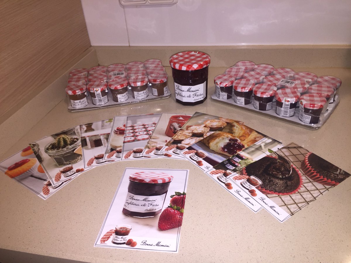 Mari_Roci's tweet photo. Aqui tenemos todo el pack al conpleto de @bonnemaman_es #momentosbonnemaman #marketingcolaborativo #testee #review #probando #confitura #mermelada #fresa #melocoton #manosalaobra https://t.co/MrBHLmpfpW