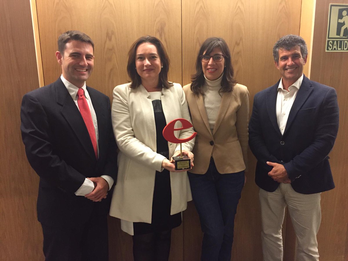 MalagaOFB's tweet photo. `Malaga Open for Business' was awarded in the brand category at the XIII edition of the Andalusian Executive Awards organized by the economic &amp; business magazine 'Ejecutivos.' https://t.co/ubEtD22IFI