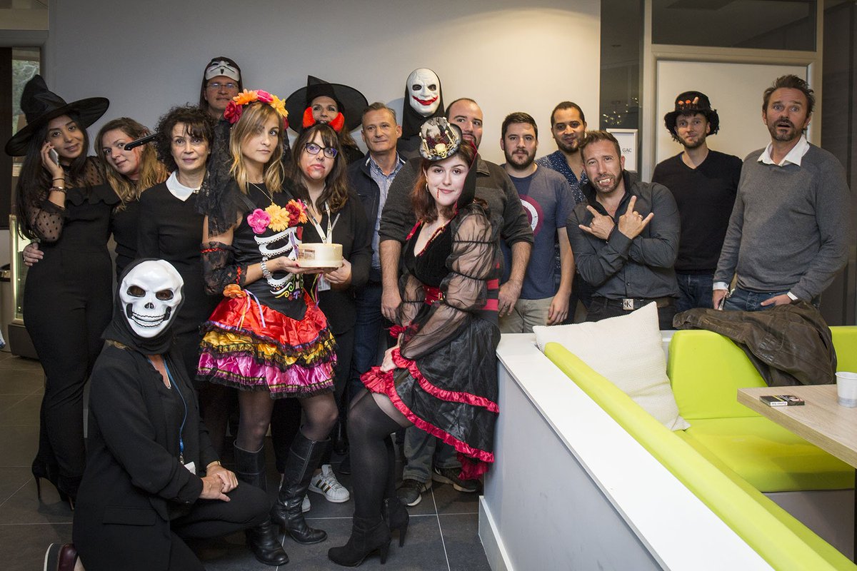 STARTcotedazur's tweet photo. Ce midi, c'était #Halloween au Starter Business Center ! Et on a frissonné grâce à une partie des équipes de #Rivierapress et @Datacorptechno
Happy Halloween everyone !
#event #starterbusinesscenter #rivierapress #datacorp #scaryteam #goodtimes https://t.co/fNsffpJIyK