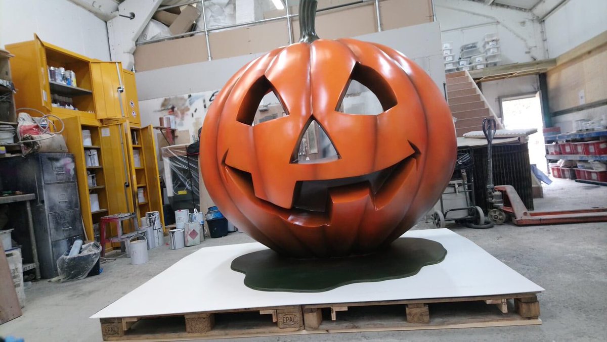 spur_creative's tweet photo. Trick or Treat! We’re ready for Halloween #Spurcreativeworkshop #Giantpumpkin #Pumpkin #GiantProp https://t.co/Ctpp0sTYzr