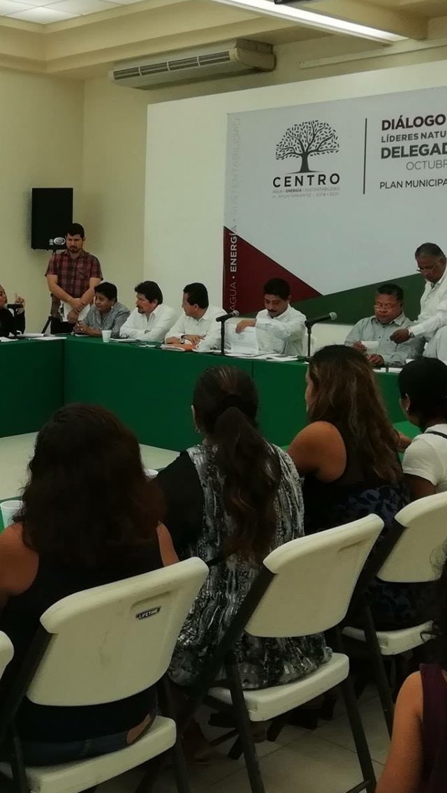EdEddyown's tweet photo. El Secretario Técnico Dr. @ElmerJRicardez acompaña en diálogos con Delegados líderes Naturales de las comunidades de @OficialCentro a @MadianDLSChacon @PacoGarciaMoren ... @verderimario59 @EvaristoHdzCruz @OficialSAS @ChontalpaDiario @DiarioPresente @el_papiro @SemanarioCronm1 https://t.co/nbvU21V2OQ
