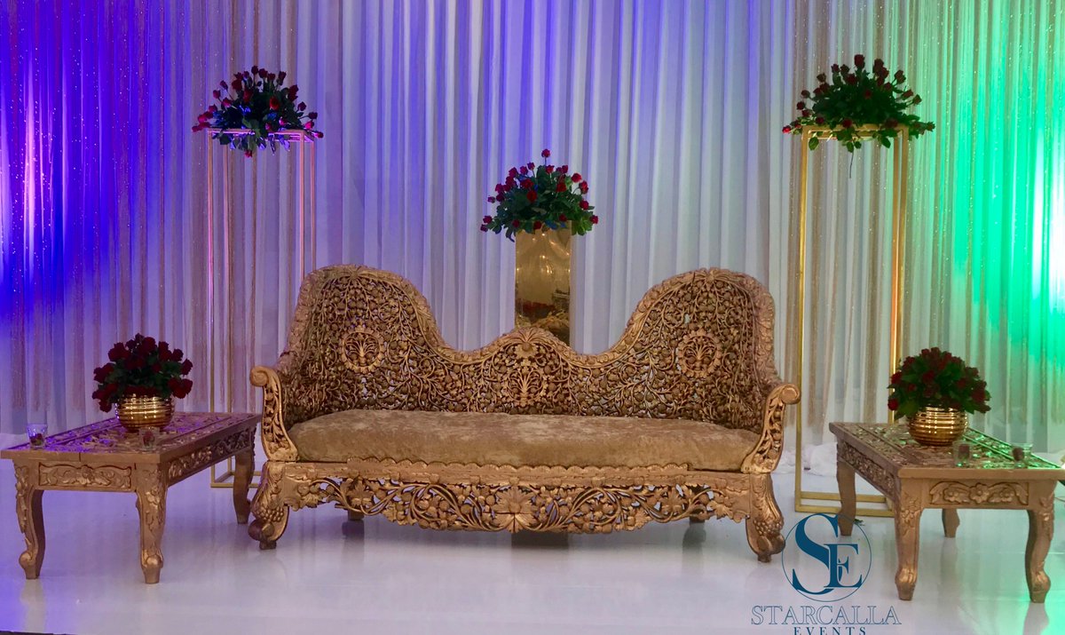 starcallaevents's tweet photo. Gold bride chair😍😍😍.......#Indianflavor #daressalaamwedding #eventplannerdar #harusinzuri https://t.co/bqnC2igYxi