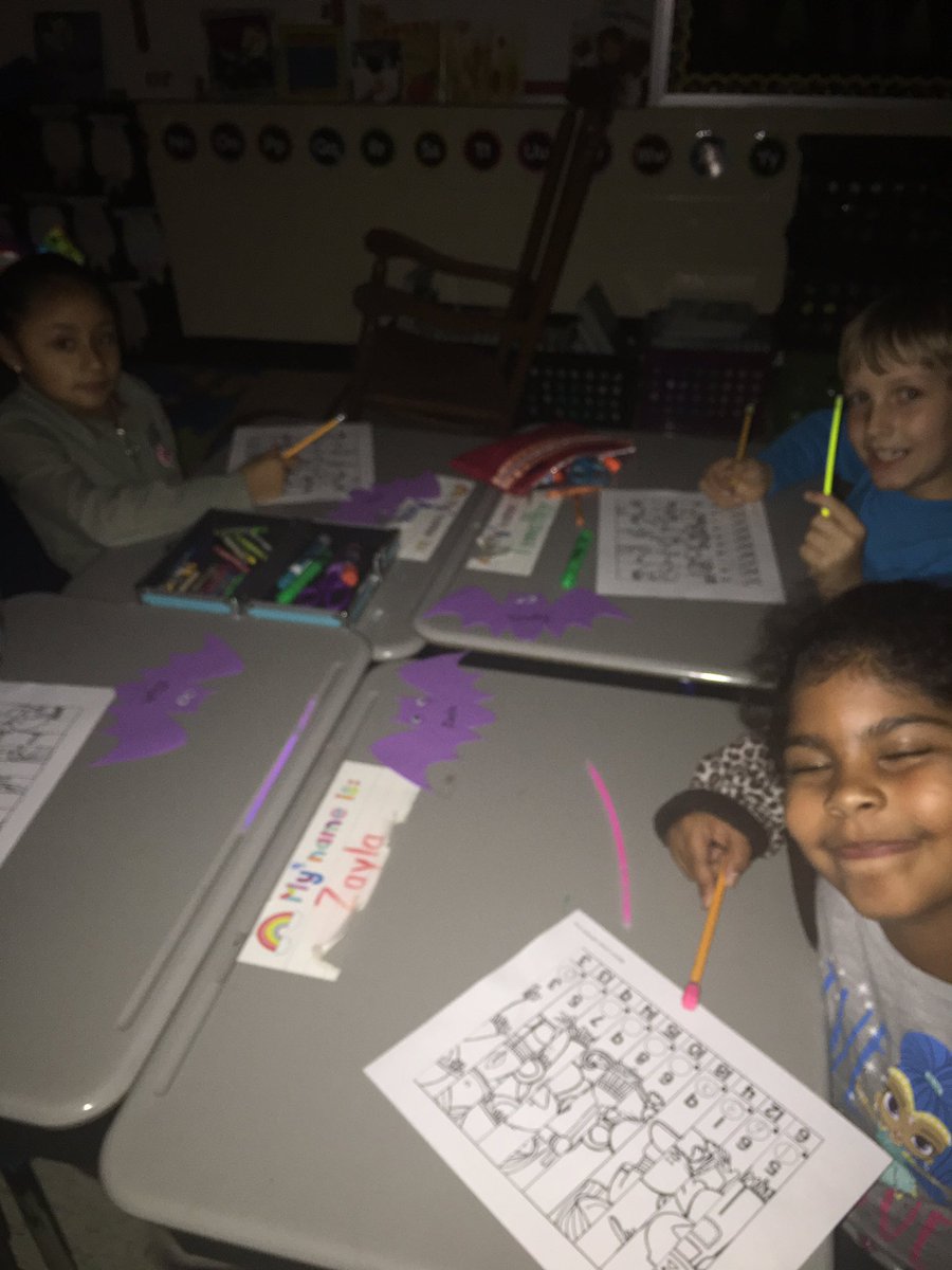 dljayne's tweet photo. Glow Stick Math! 🎃 https://t.co/ETLsMdfLRV