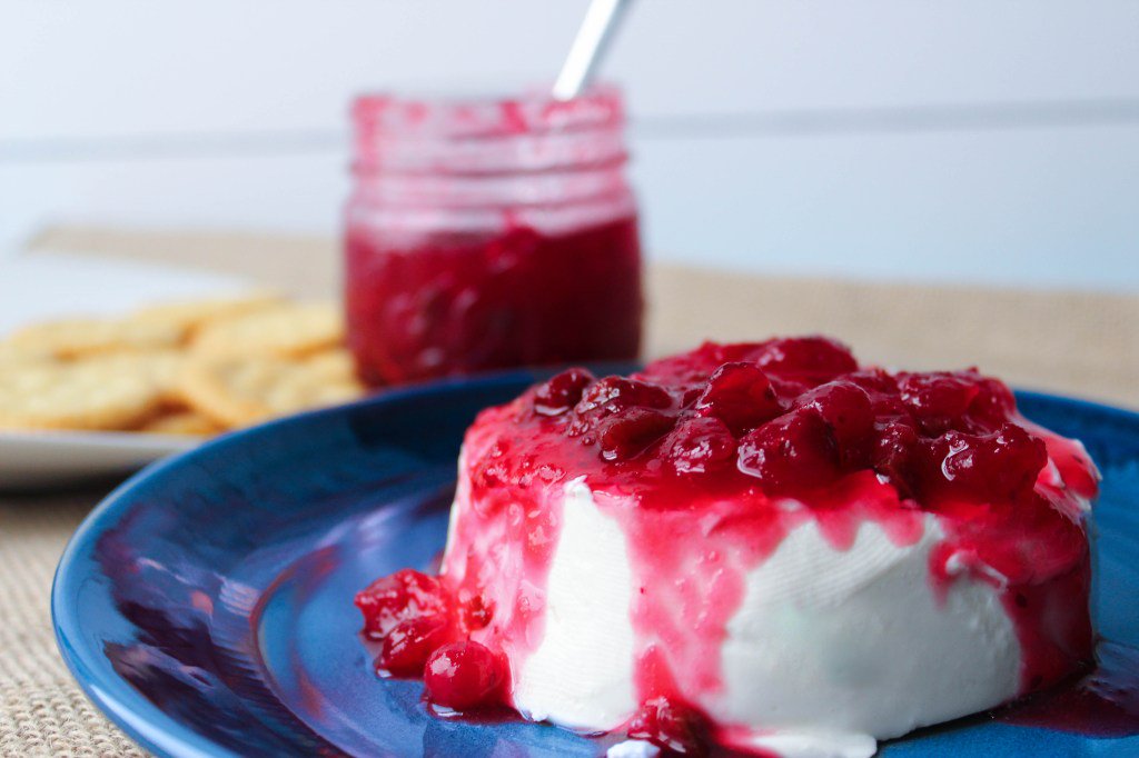 GarnishedGrat's tweet photo. Cranberry Jalapeño Jelly https://t.co/3lOeSNd4PD https://t.co/OsCKAqozQk