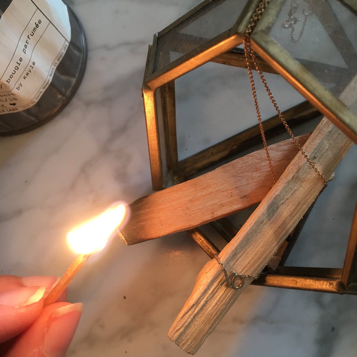 smithandmara's tweet photo. Halloween Cleanse 🌬✨ #palosanto #superstitious #halloween https://t.co/p1mkwg2vVA