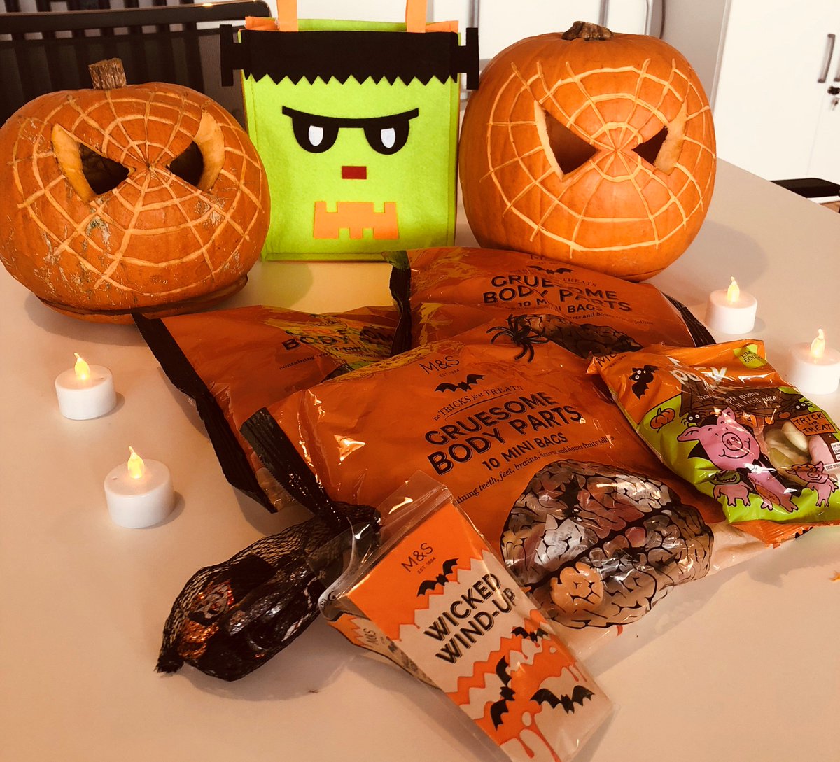 GraylingBham's tweet image. Check our pumpkins out carved by #ChefAri @AngelidesAri