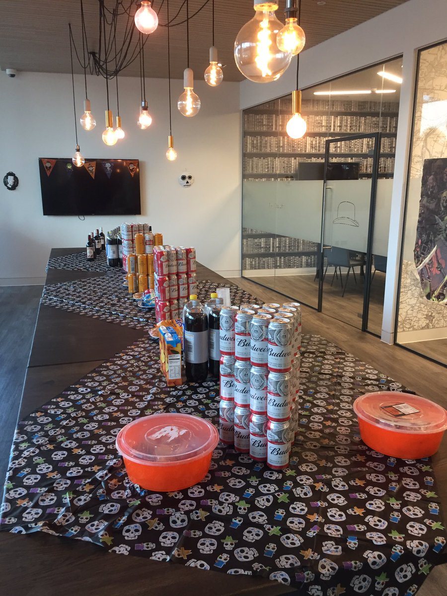 PalamonCourt's tweet photo. @CRM_Students @PalamonCourt Just 50 x Large Domino Pizzas π to go and the Party will be in full swing #Palamon β
ππ»#HappyHalloween2018 #studentaccommodation #party https://t.co/6QtYu12FT6