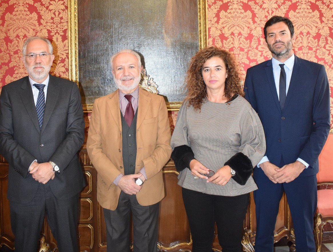 goib's tweet photo. Hem reivindicat que l’Estat equipari els complements dels funcionaris de Justícia destinats a les Balears amb els de Canàries, per poder estabilitzar les plantilles dels jutjats. També hem reclamat la millora dels recursos en els jutjats de violència de gènere de Palma i Eivissa https://t.co/YNsyzAFpYe