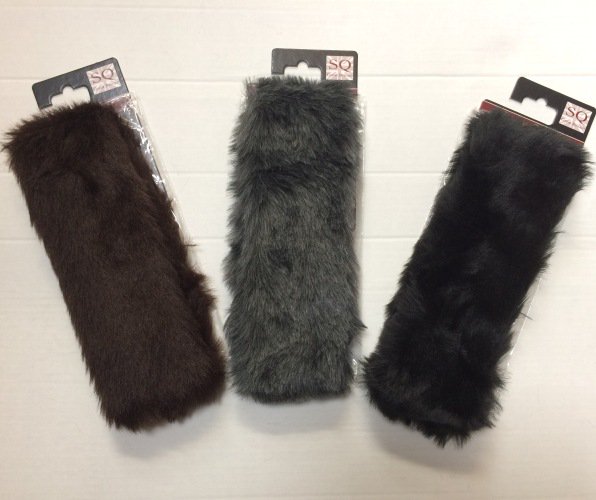 Hucklesbys's tweet image. Special Offers Starting 1st November - Cameo Standard Turnout Rug and Showquest Faux Fur Hat Bands - great for the wintery weather we are experiencing!  And for a bit of bling, the Showquest Crystal Hat Bands are also on offer. 
#specialoffers #NovemberIsComing 
Trade only.