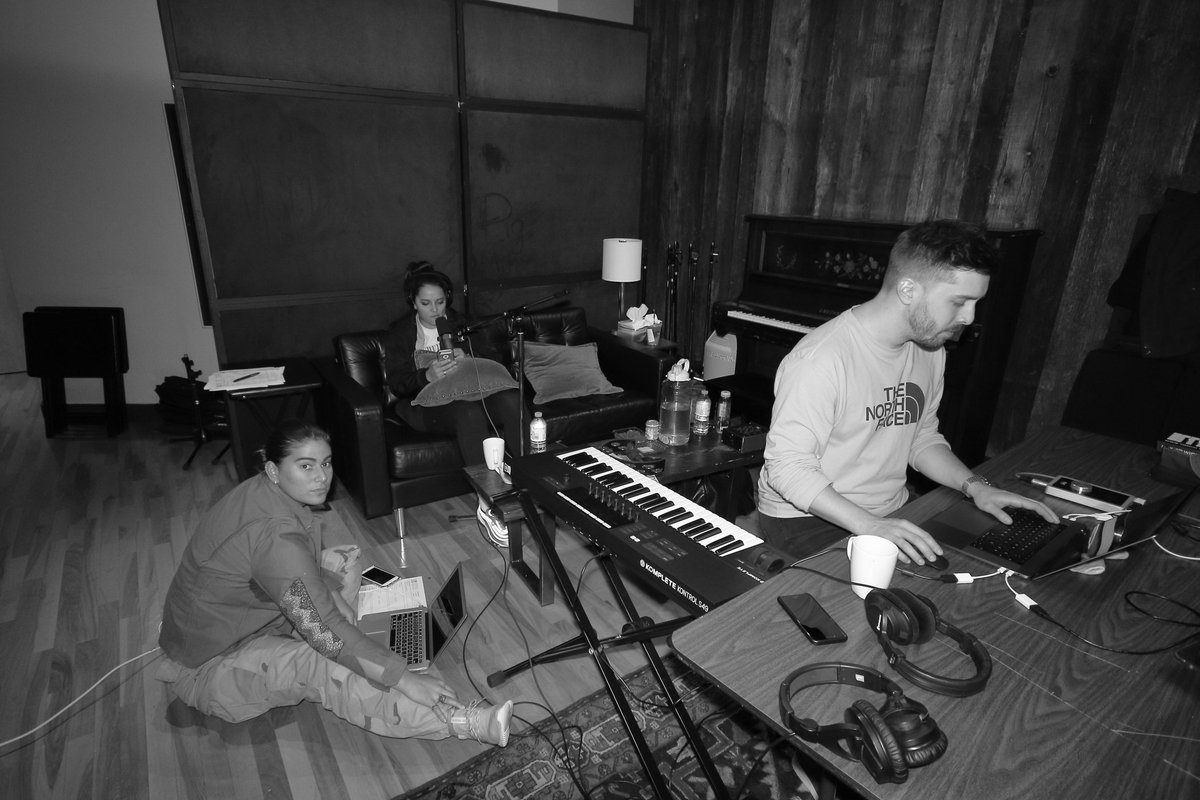 SAC_Songworks's tweet photo. Day 3, Studio 2! #ProSongWorksTO @SlaightMusic @SOCANFoundation @CdnHeritage https://t.co/a0H4Fj6Gd2